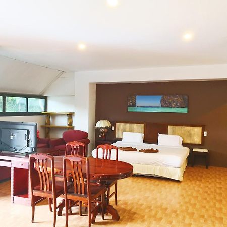Patong 7Days Premium Hotel Phuket Exteriör bild