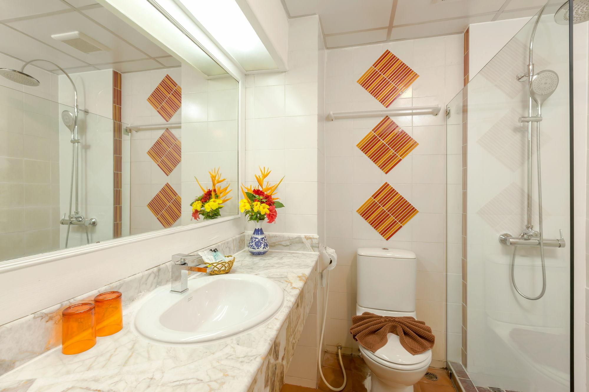 Patong 7Days Premium Hotel Phuket Exteriör bild