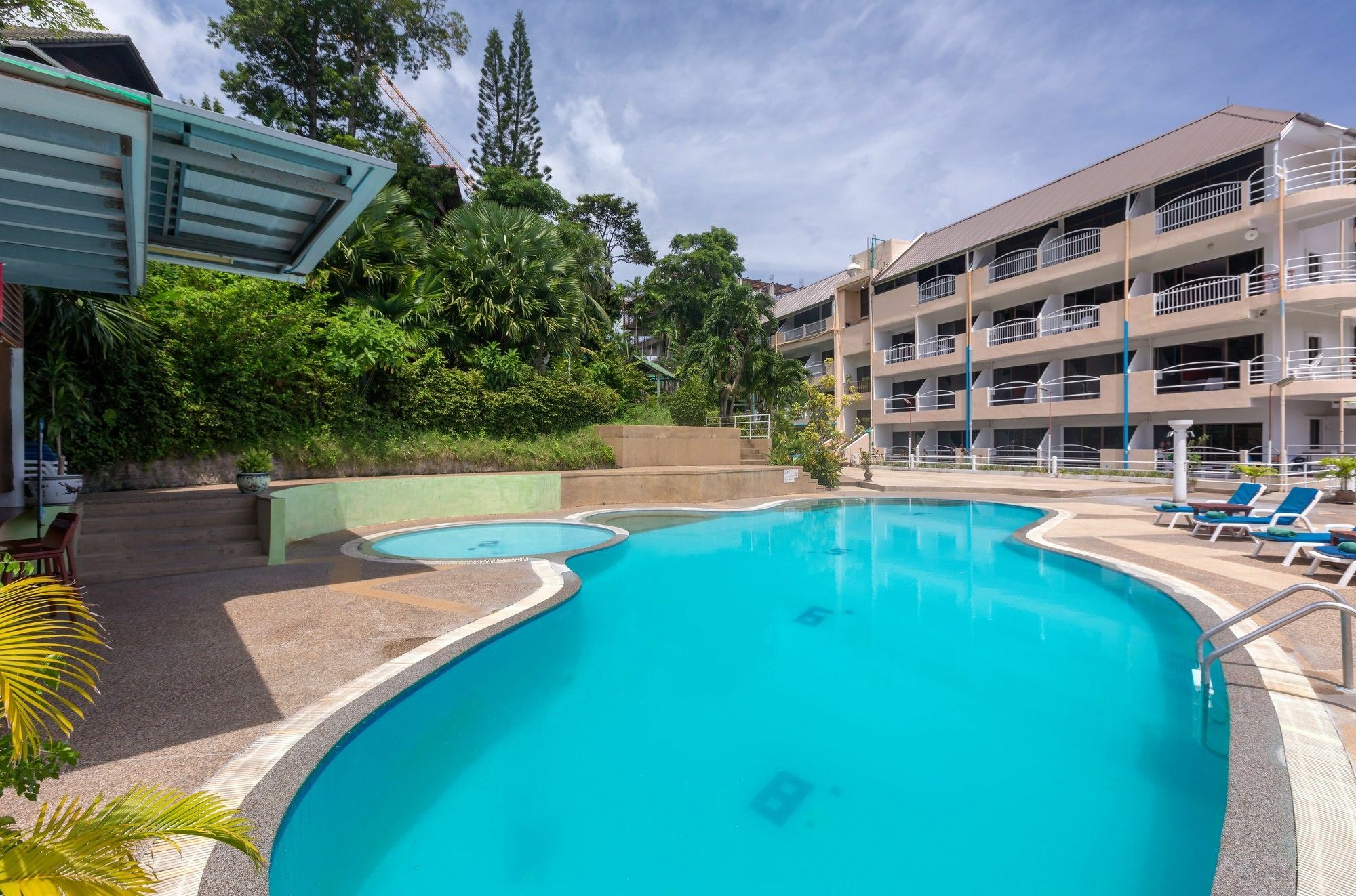 Patong 7Days Premium Hotel Phuket Exteriör bild
