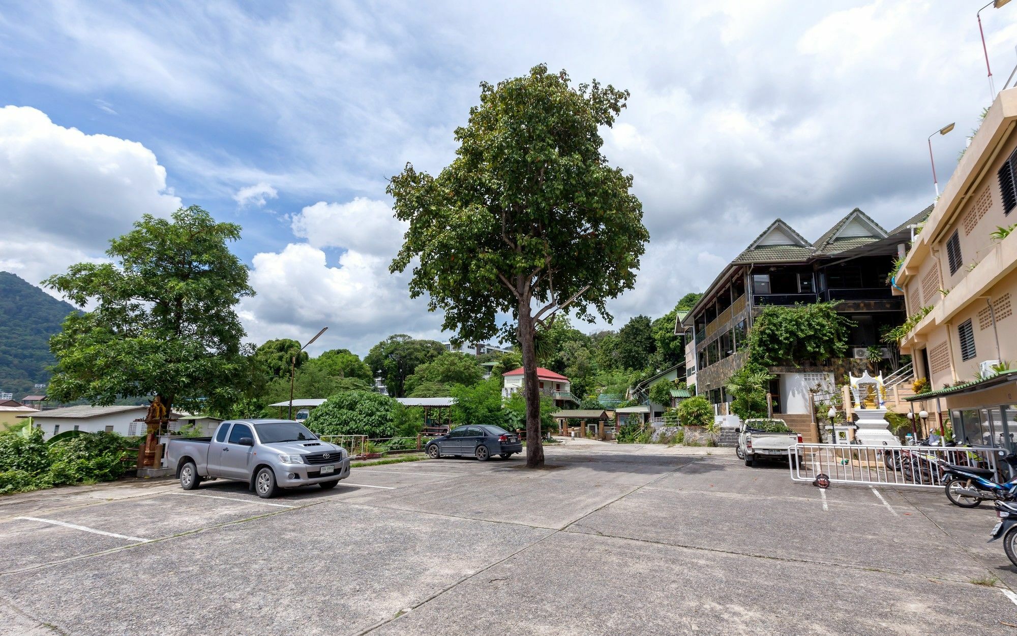 Patong 7Days Premium Hotel Phuket Exteriör bild