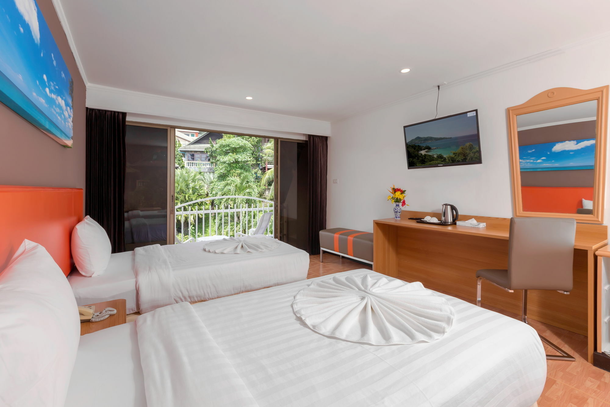 Patong 7Days Premium Hotel Phuket Exteriör bild