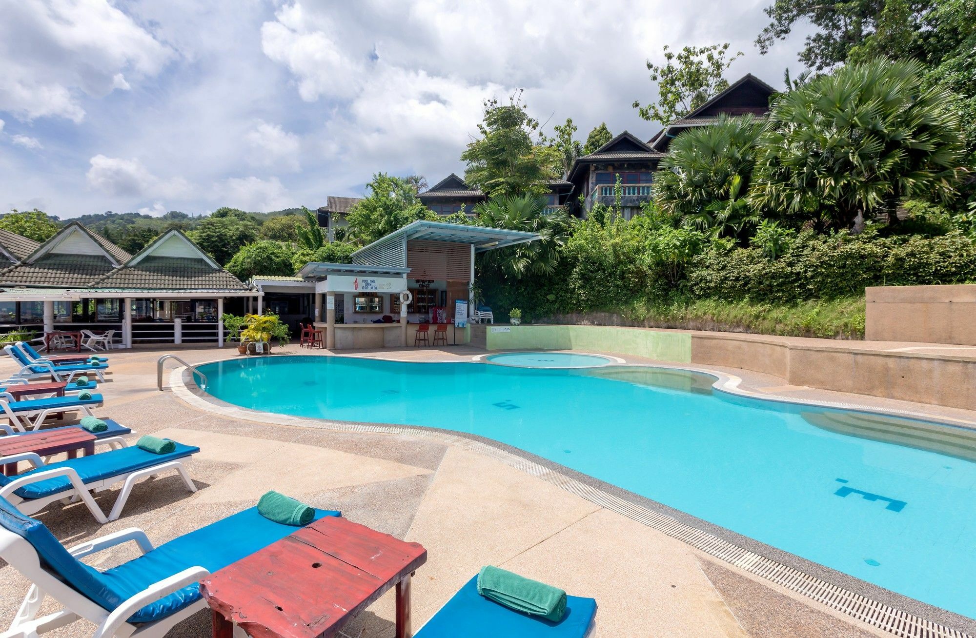Patong 7Days Premium Hotel Phuket Exteriör bild